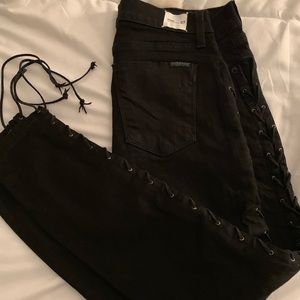NWOT Hudson Raven lace up jeans. Size 27